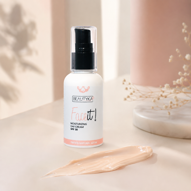 Light-peach texture of Beautyka Face It! Tinted SPF30 for hydrated, naturally glowing skin.