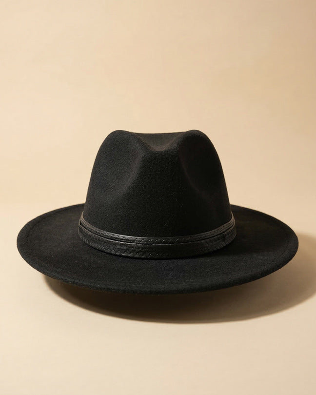 By Carmenzo black knight unisex hat
