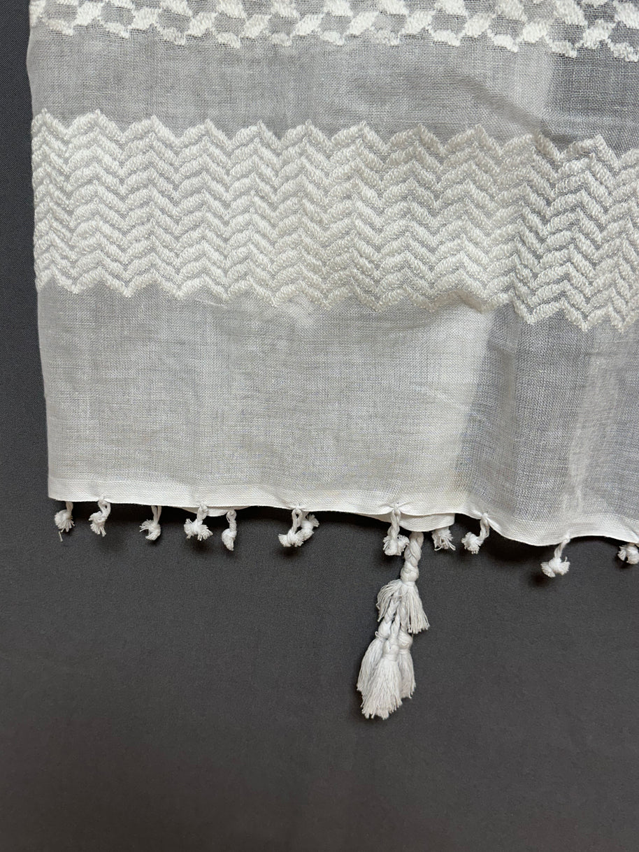 Tendresse Boutique White Knitted Abaya with Lebanon Design