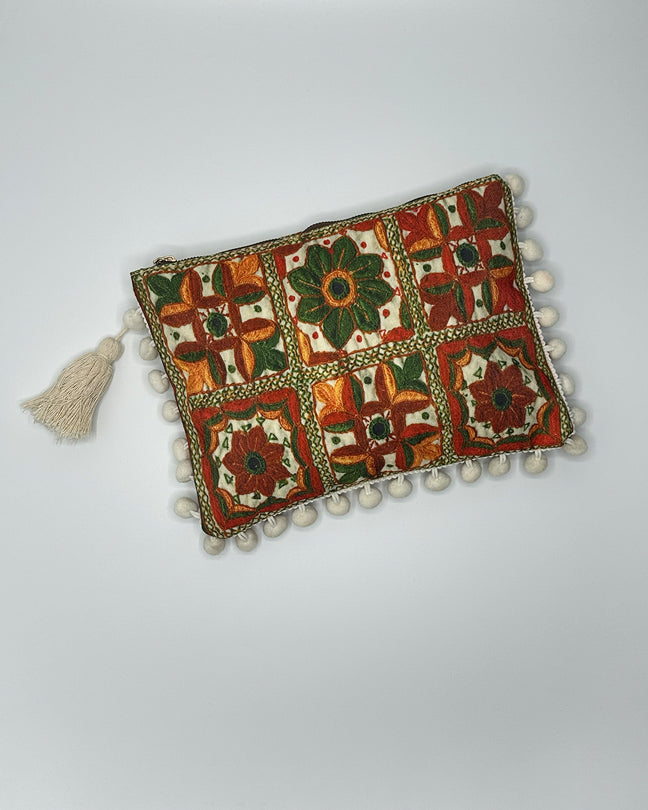 Hartouka Boho Bloom Clutch