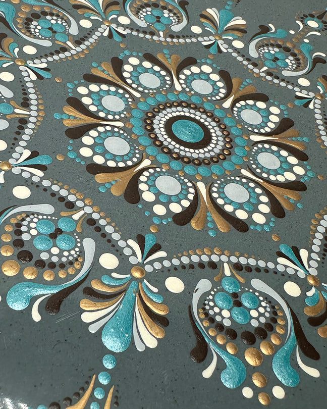 Light grey Ceramic plate for salads and snacks