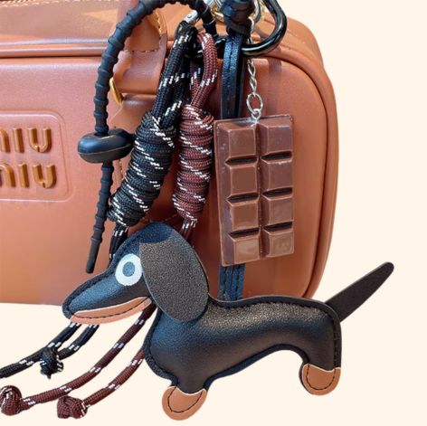 CHARMPOP Dachshund Dog with Chocolate Charm