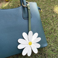 CHARMPOP Sweet Daisy Bag Charm