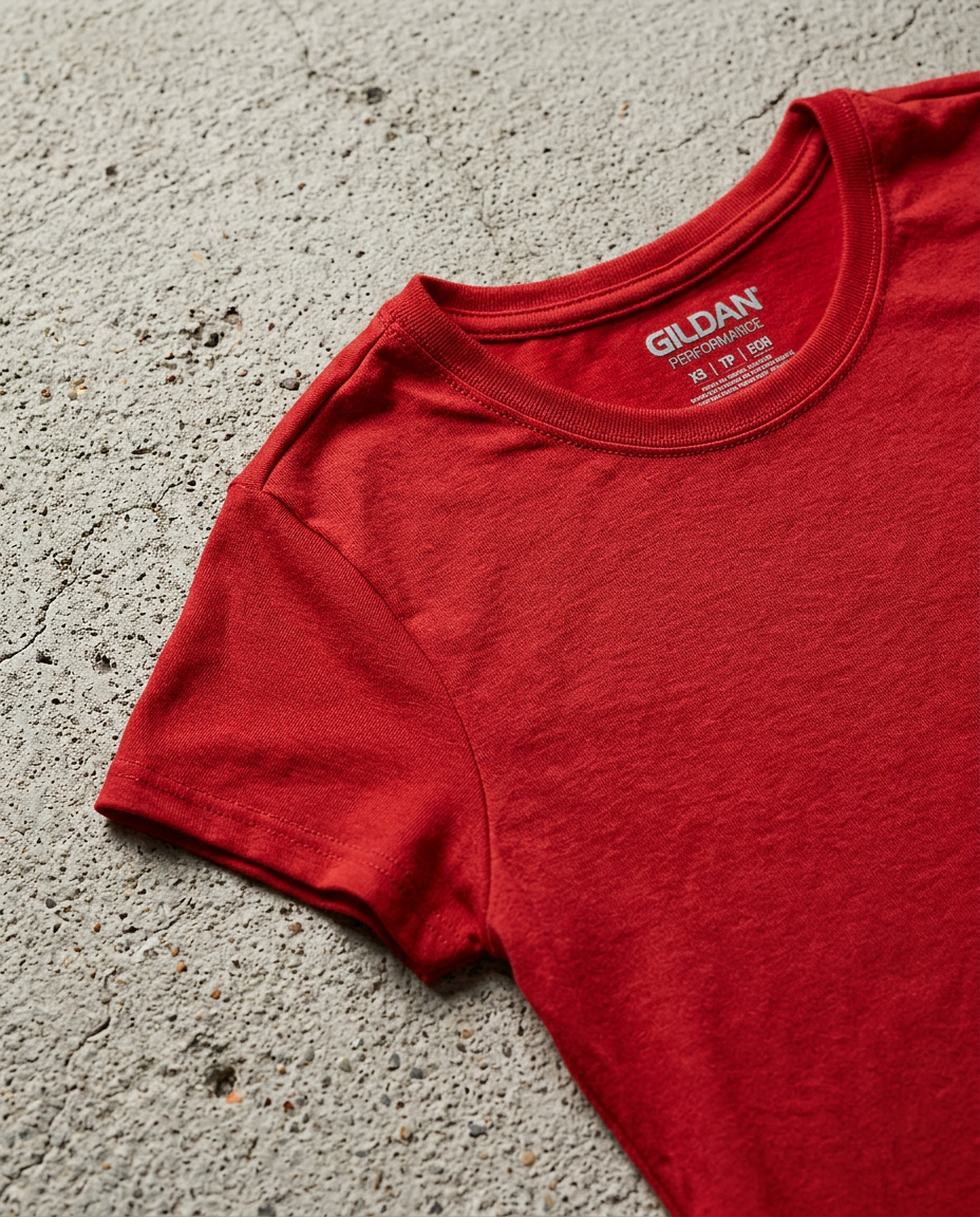 Gildan 42000L T-Shirt - Red