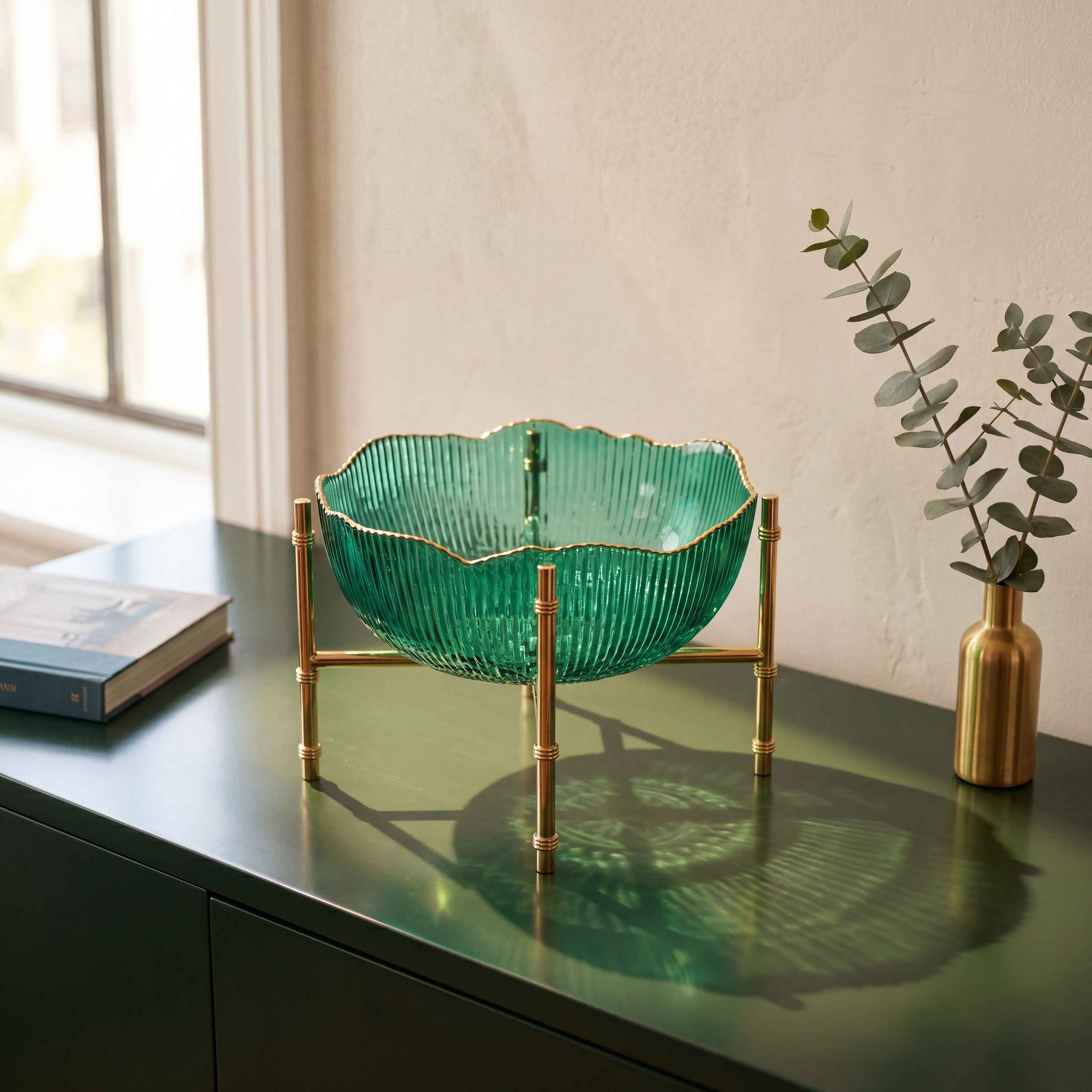 Tati deco Emerald scalloped footed bowl