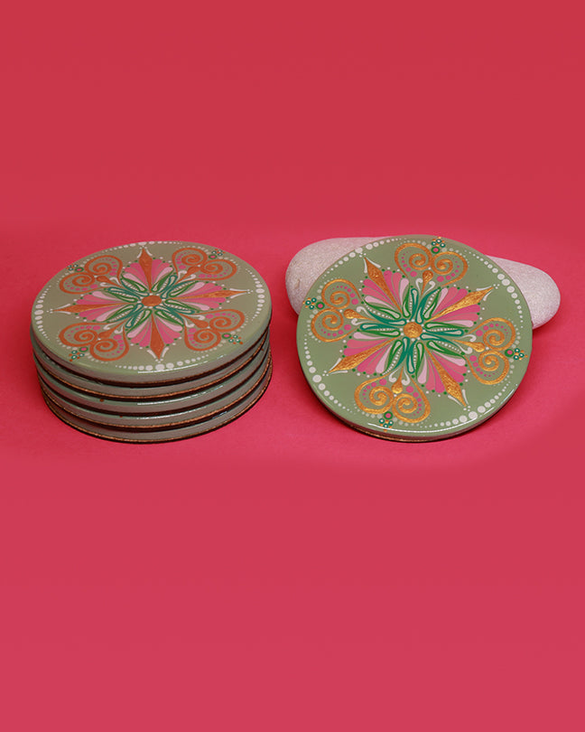 Set of 6 Round Wooden Coasters - Tulip design
