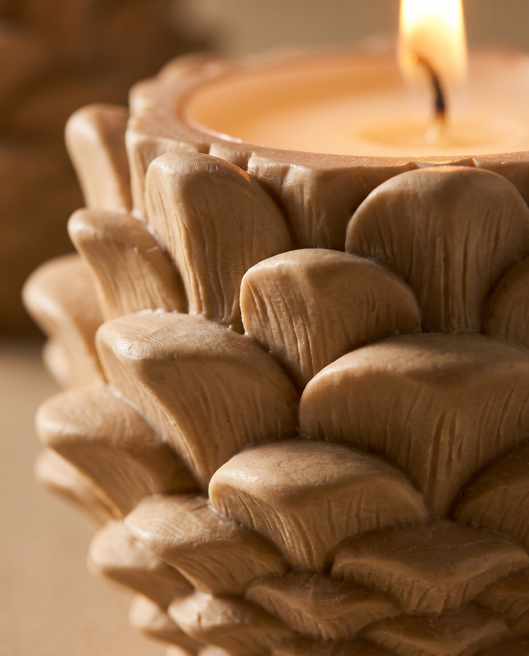 Antique Arch Pinecone Tealight Candle Holder – 10cm
