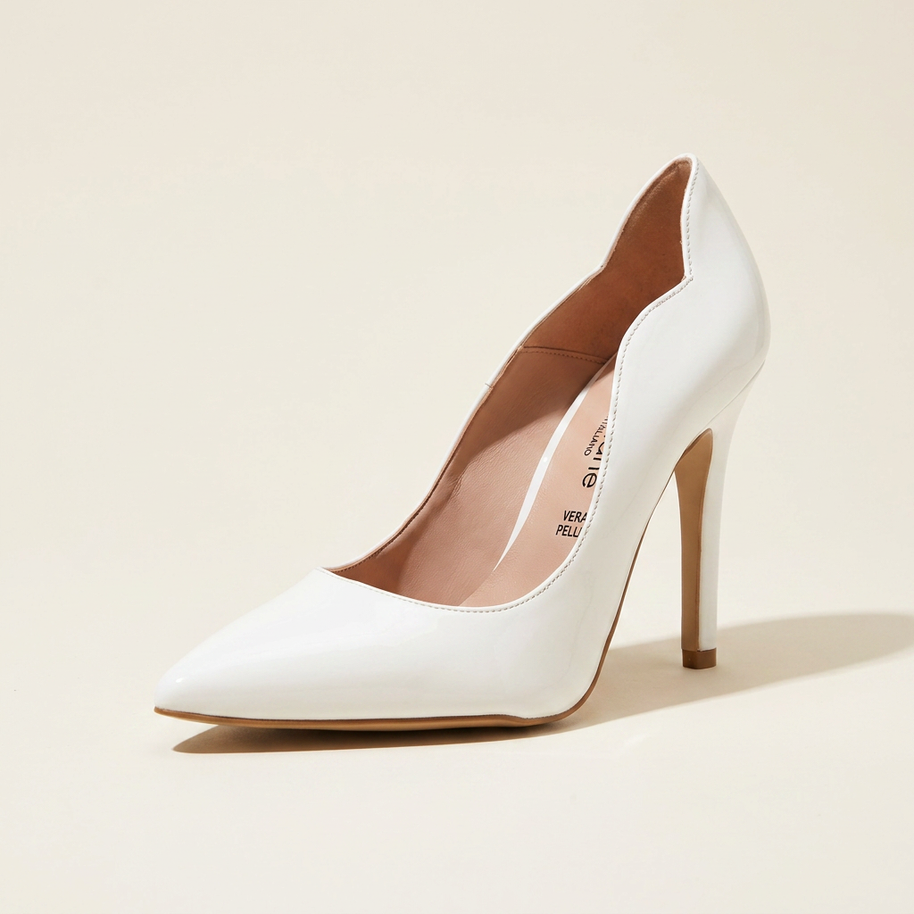 KOAN Onde Piane White Curved-Topline Stiletto Pump
