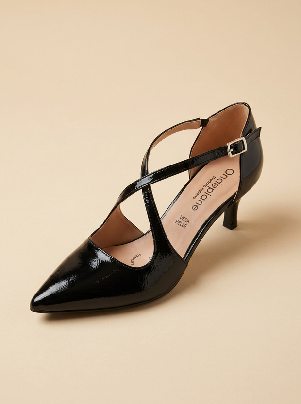KOAN Onde Piane Black Gloss Cross-Strap Pump