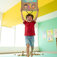 Kids Zone لنطلق العنان الإبداع - Box Set (Arabic Edition)