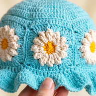 Hush and Stitch Light Blue Daisy Bucket Hat (Cream Flowers)