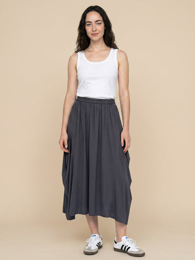 Dresses & Skirts